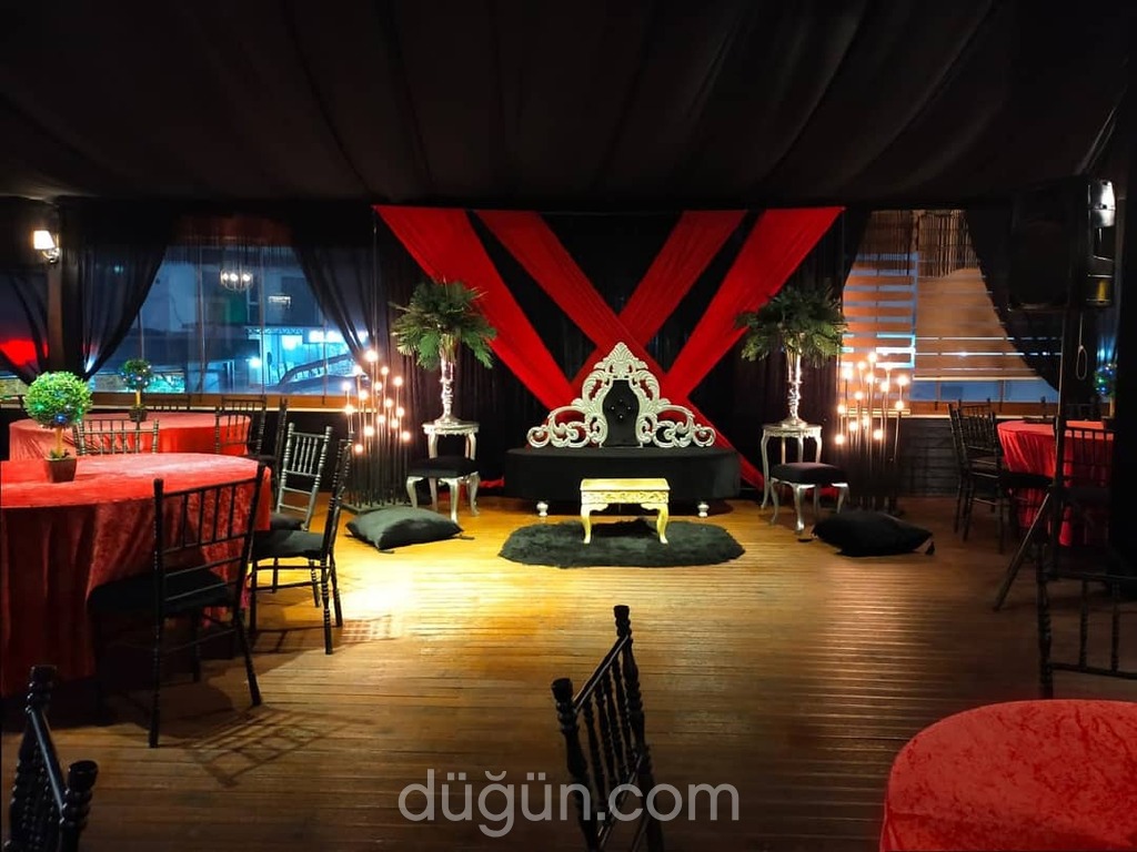 Kokoş Kına Evi