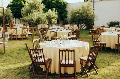 Bir Gün Kır Bahçesi