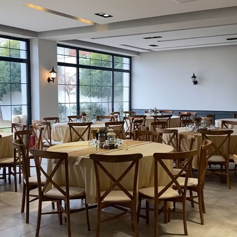 Bir Gün Kır Bahçesi