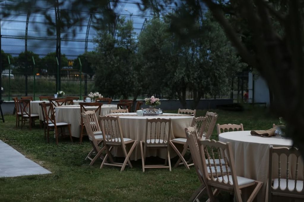 Bir Gün Kır Bahçesi