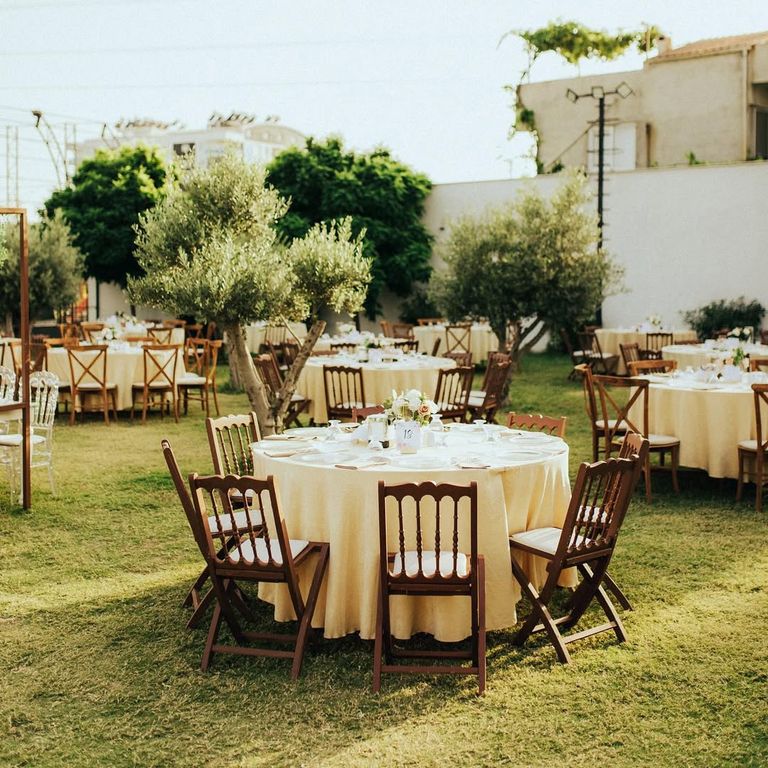 Bir Gün Kır Bahçesi