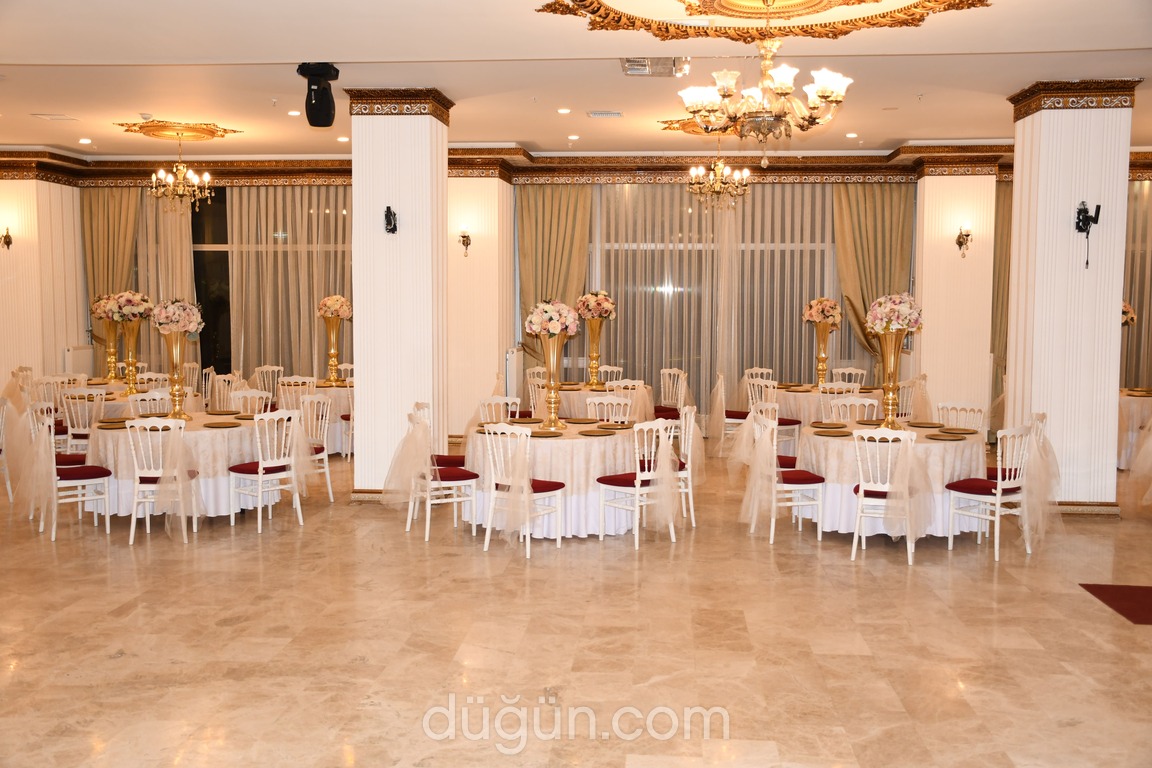 Zin D Home Dudullu Suits