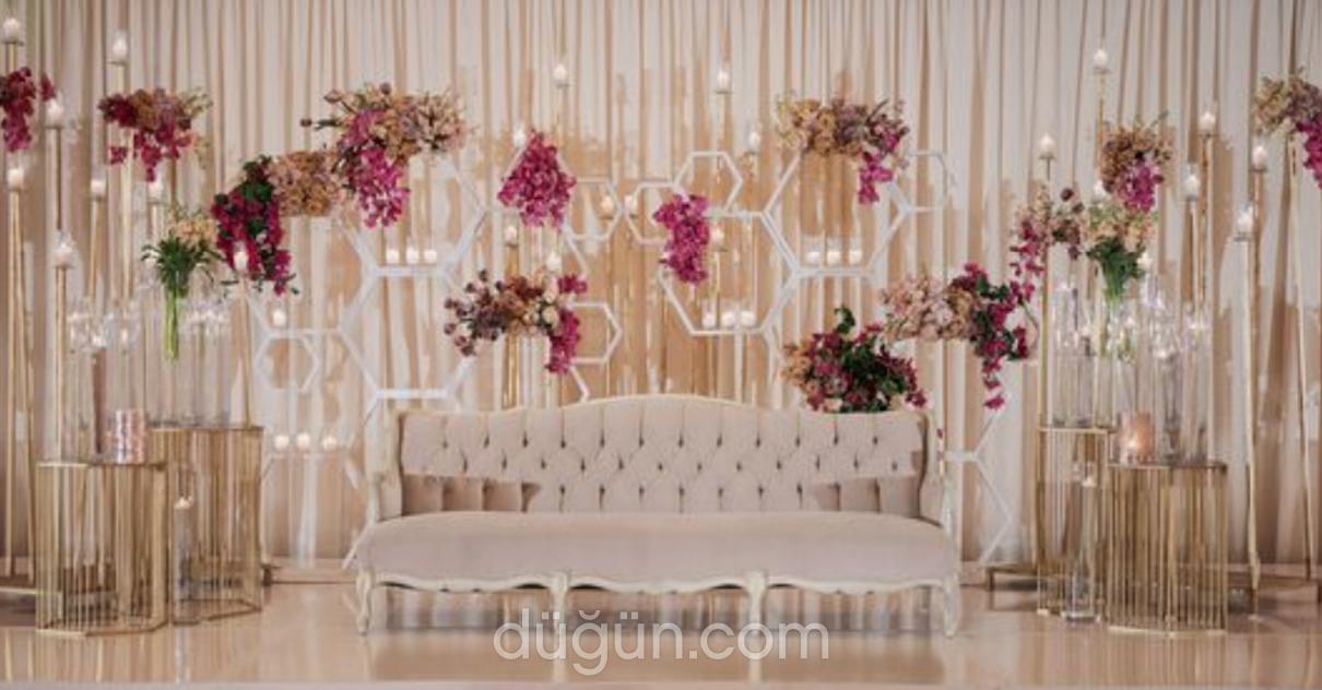 Margaret Davet & Wedding House
