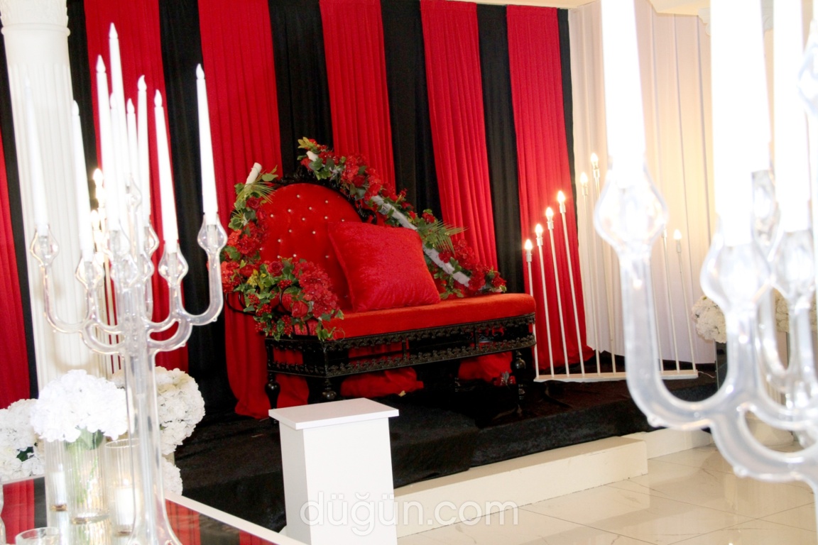 Margaret Davet & Wedding House