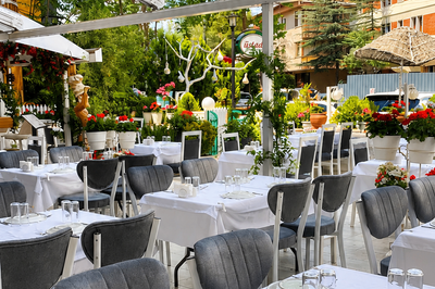 Üstad Restaurant