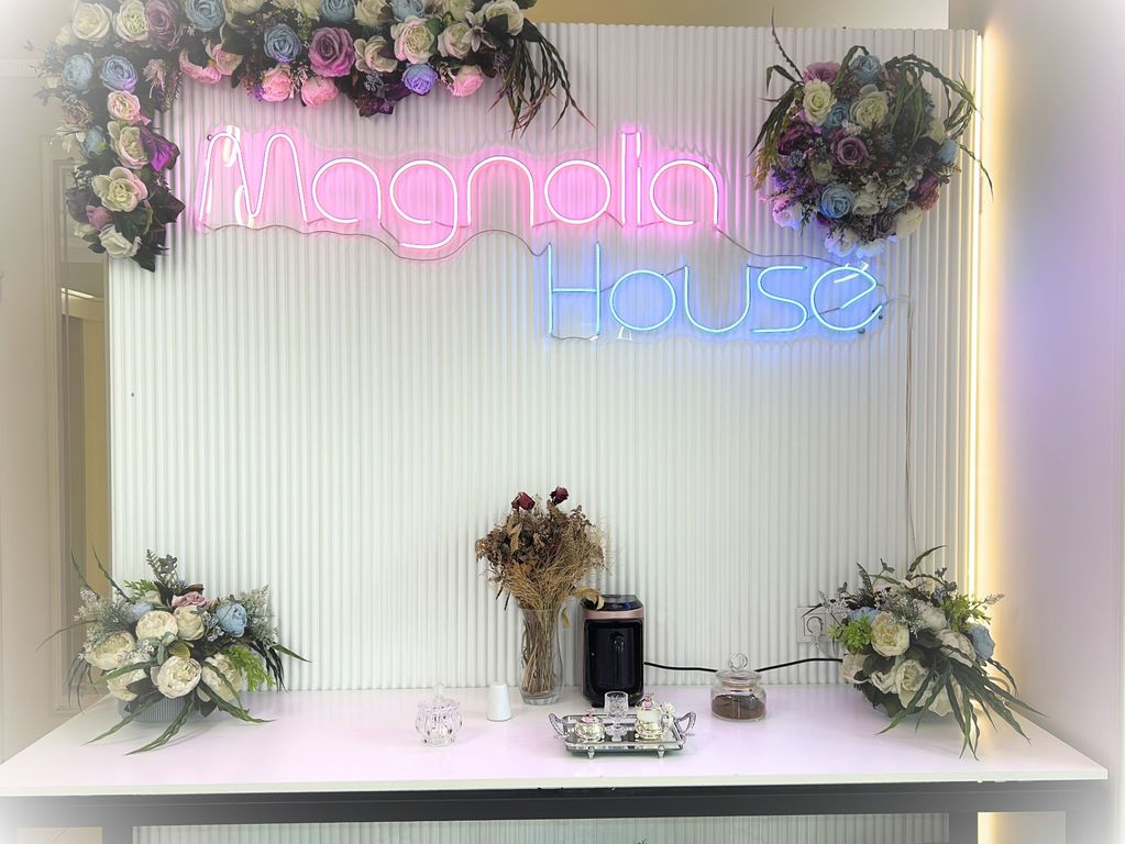Magnolia House