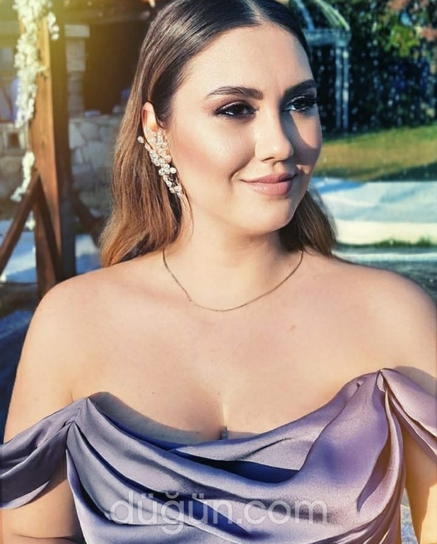 Gül Durgun Hair Makeup Studio