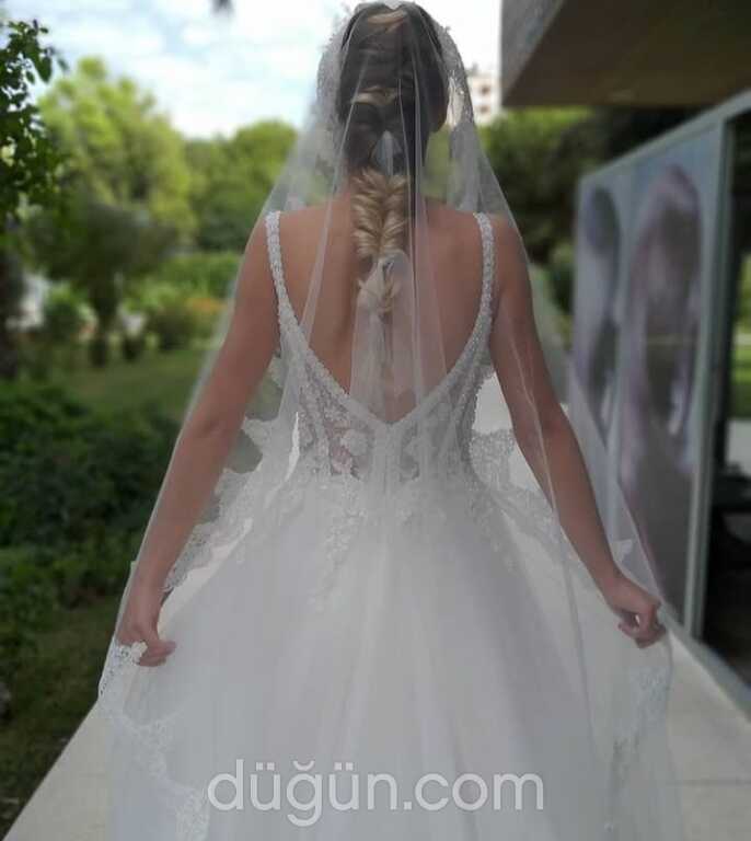 Gül Durgun Hair Makeup Studio