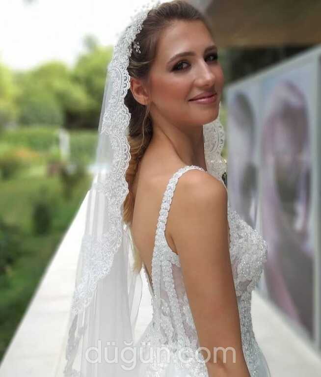 Gül Durgun Hair Makeup Studio