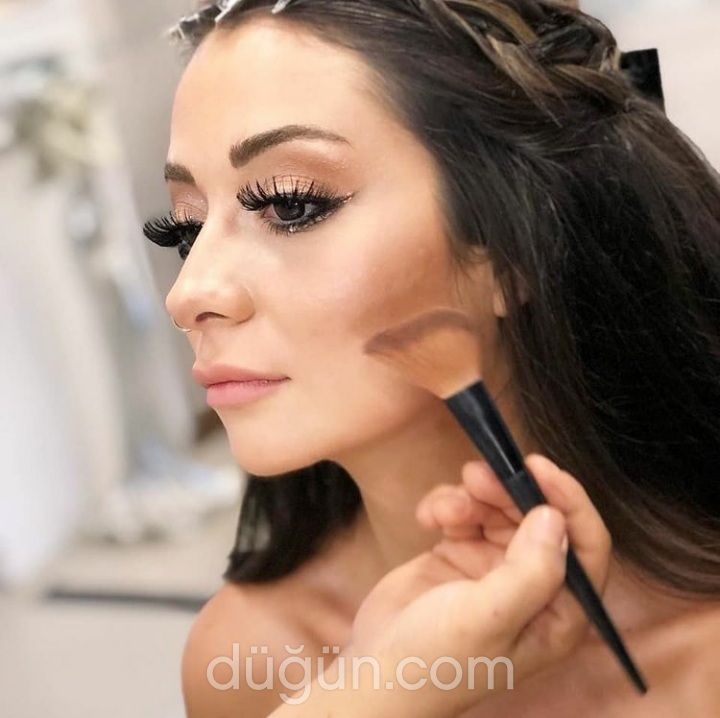 Gül Durgun Hair Makeup Studio