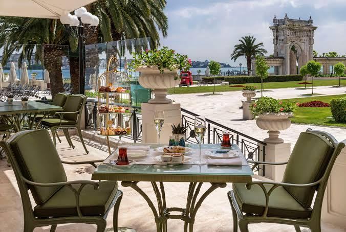 Düğün ve Köşkü