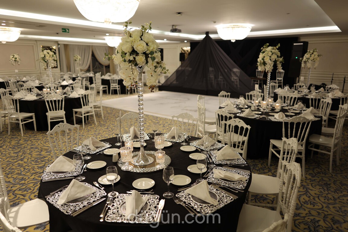 Ramada Hotel By Wyndham İstanbul Merter