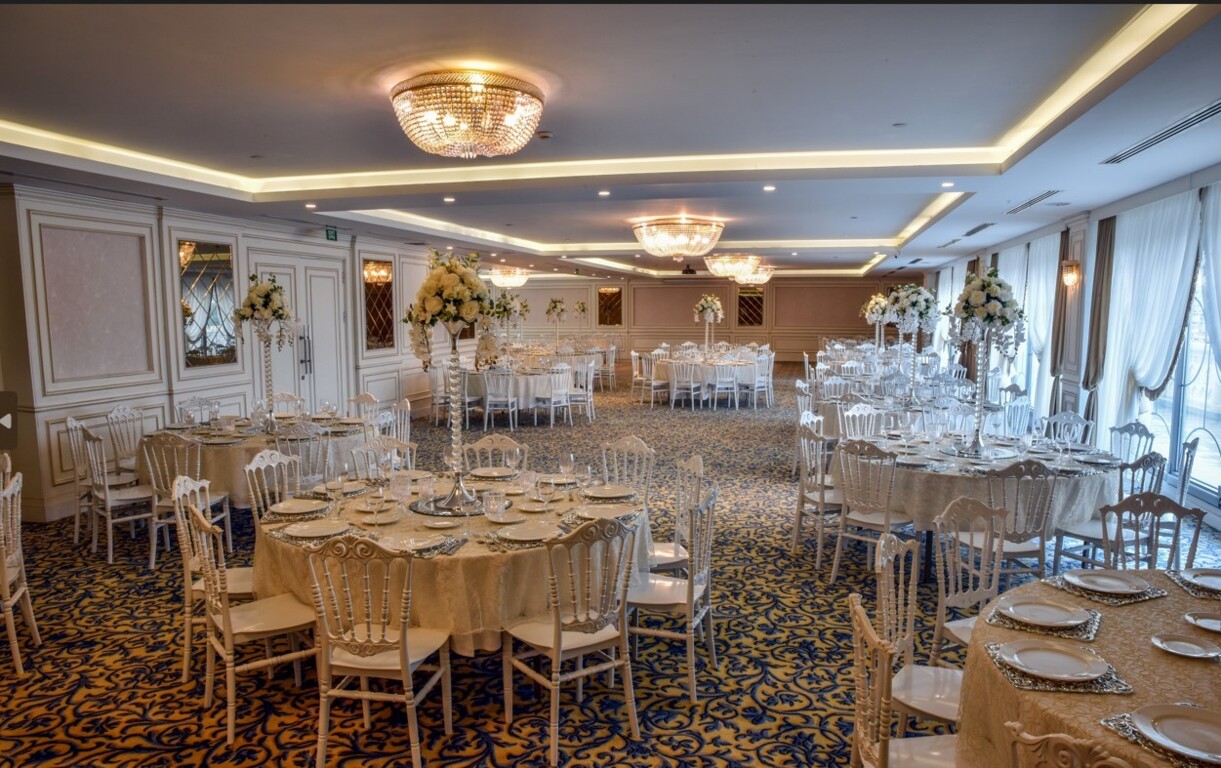 Ramada Hotel By Wyndham İstanbul Merter