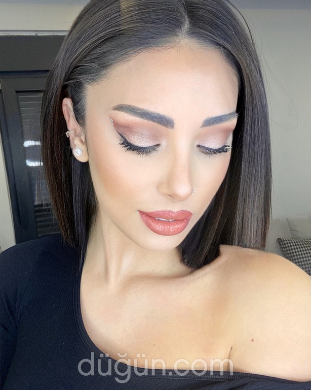 Funda Akyıl Make Up