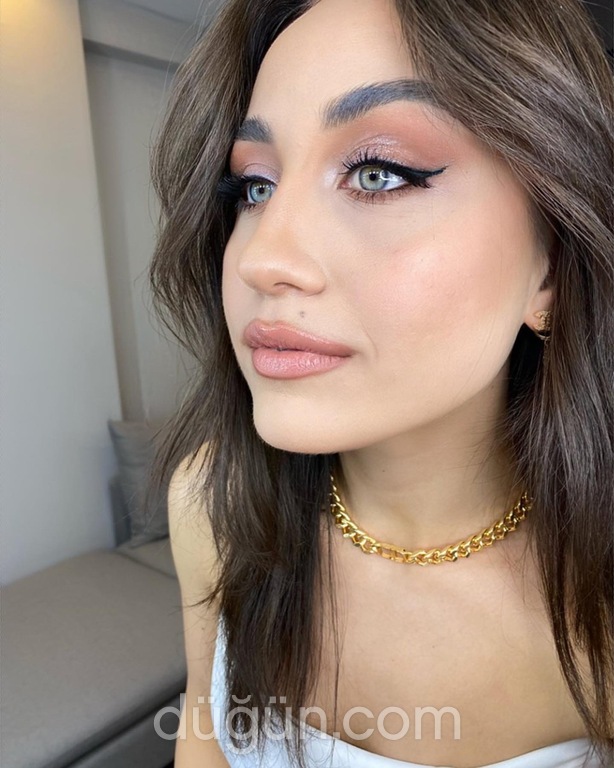 Funda Akyıl Make Up