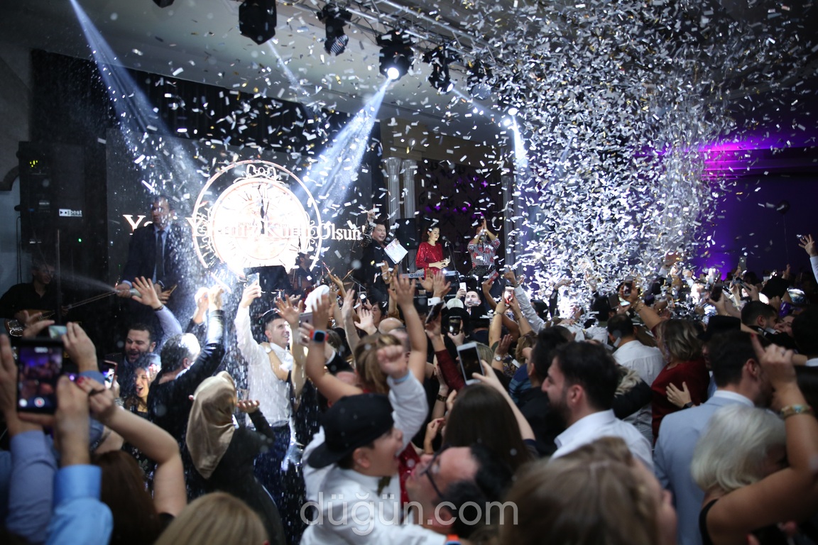 Kuşum Aydın ve Varyete Orkestrası