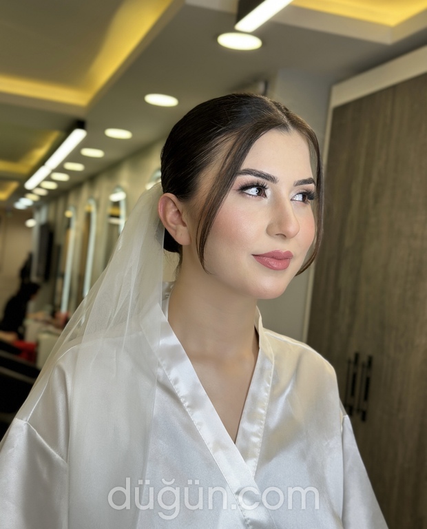 Look Up Hair & Make Up