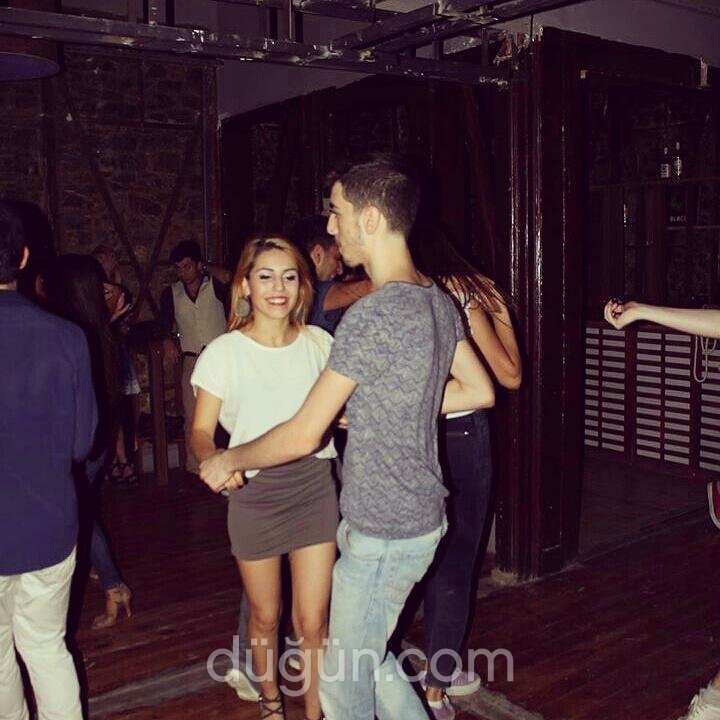 Sueno Dans Akademi