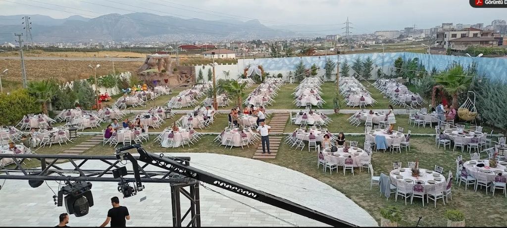 Gökkuşağı Kır Bahçesi