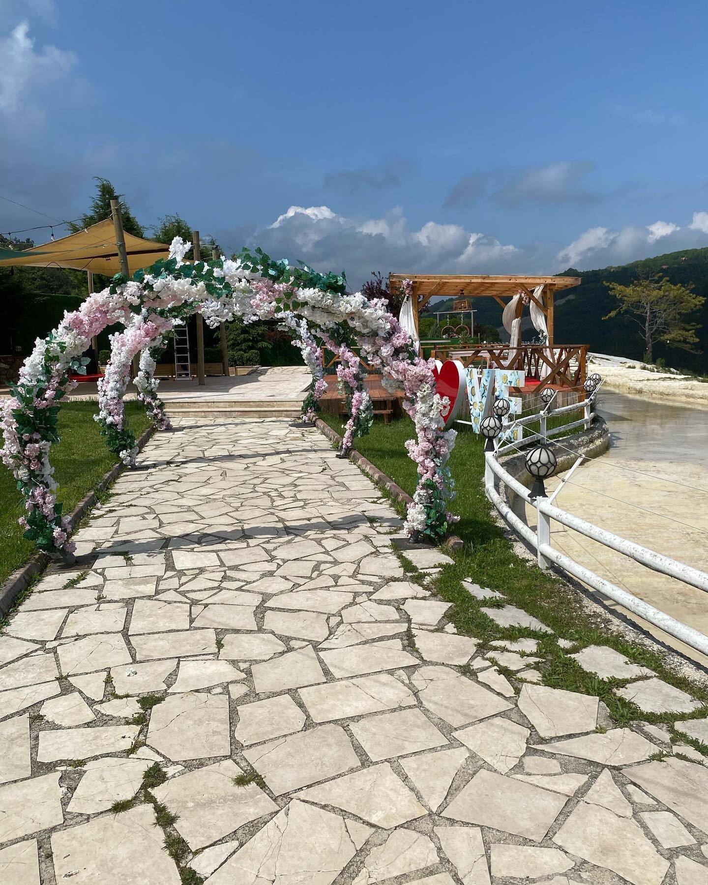 Akkayalar Live Garden