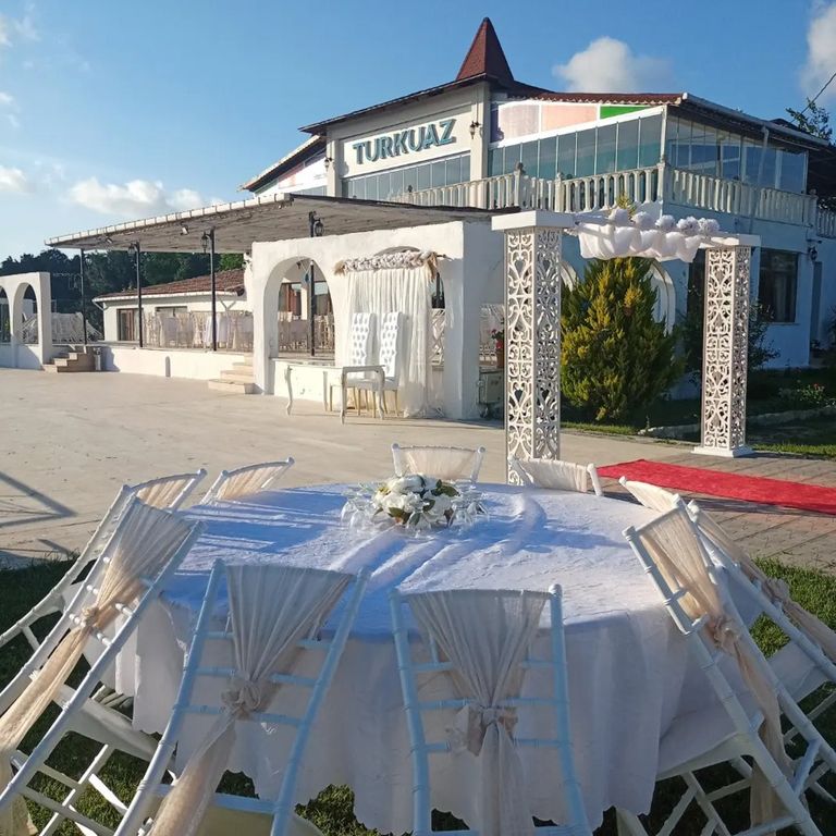 Turkuaz Havuzbaşı Düğün