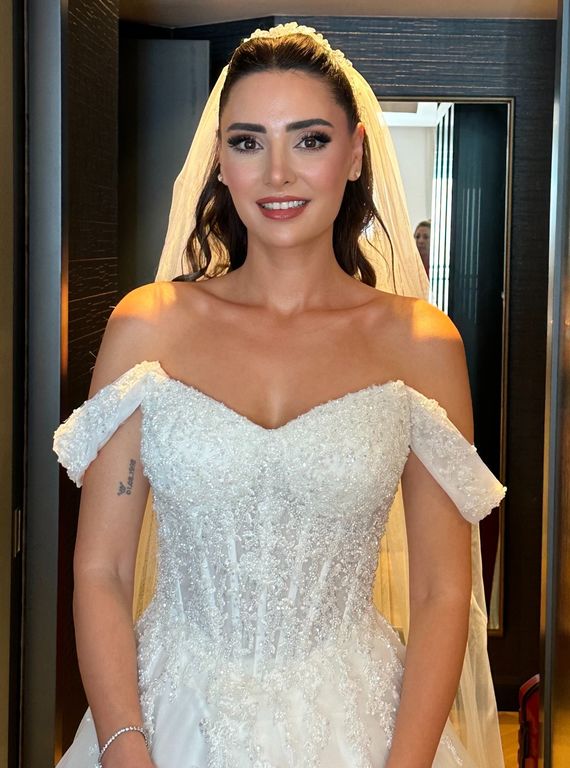 Emrah Çelik & Hacer Akalan Hair & Makeup