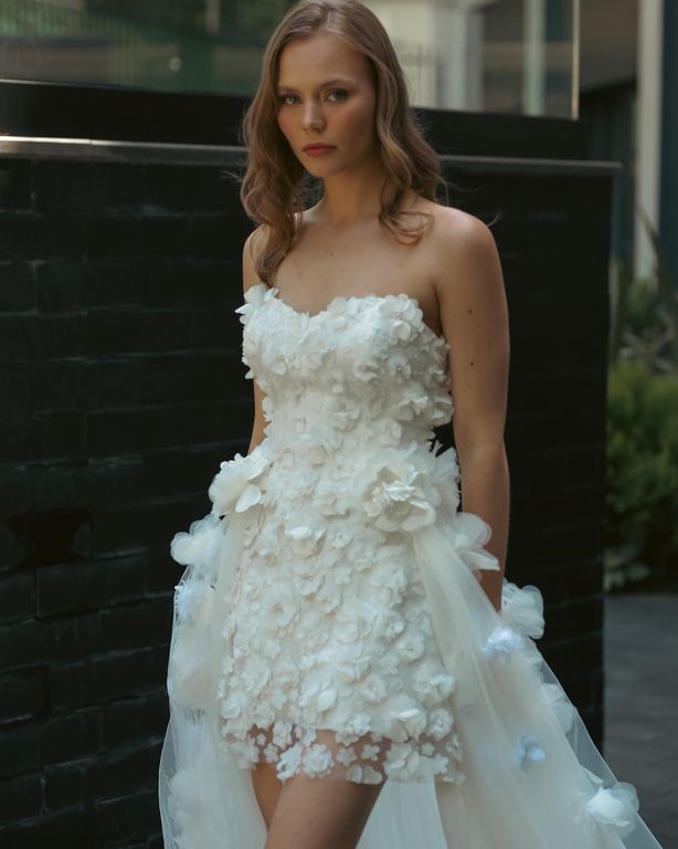 MA-11-25 A Kesim Straplez Romantik Gelinlik 2