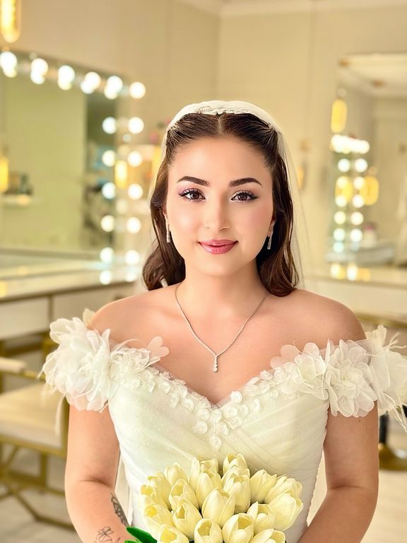 Dilan Konuş Bridal Hair & Make up Studio