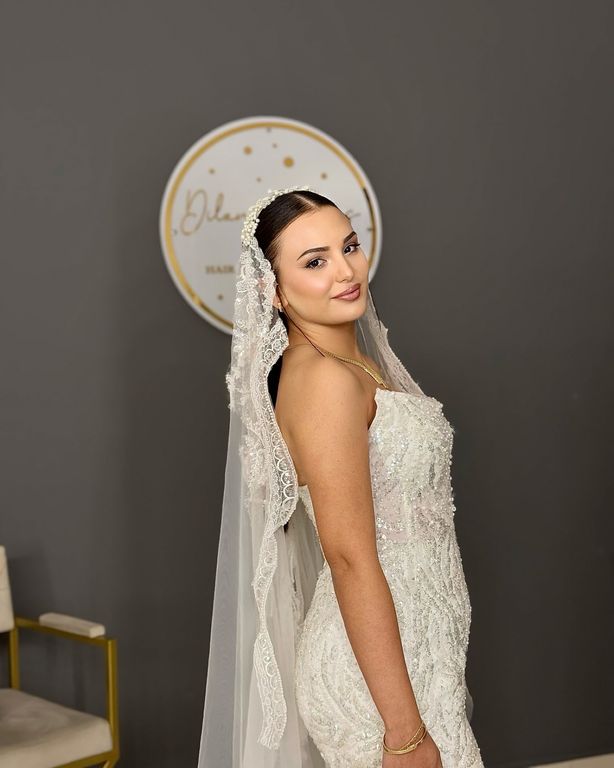 Dilan Konuş Bridal Hair & Make up Studio