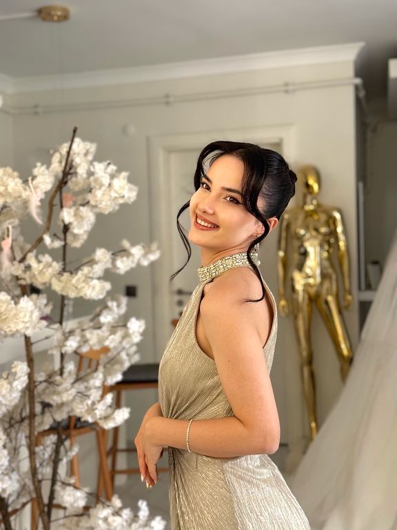 Dilan Konuş Bridal Hair & Make up Studio