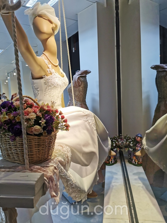 Melik Özel Gelinlik