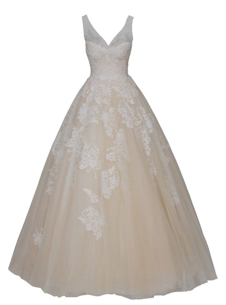 CMG002  Prenses Kesim Sırt Dekolteli V Yaka Gelinlik