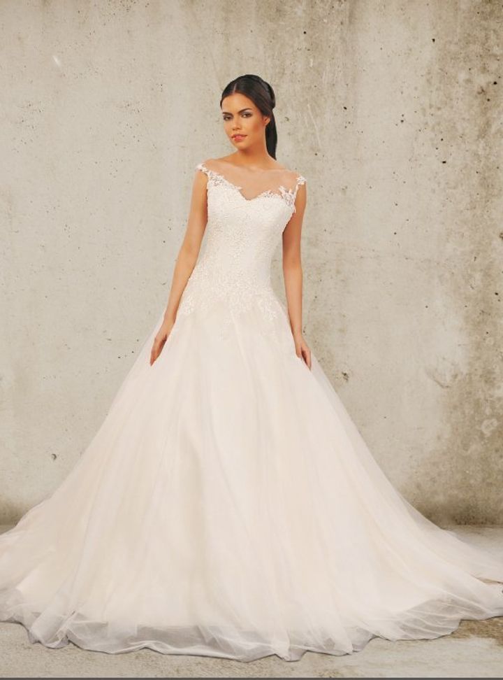 CG.KR.SNM  Prenses Kesim Sırt Dekolteli V Yaka Gelinlik