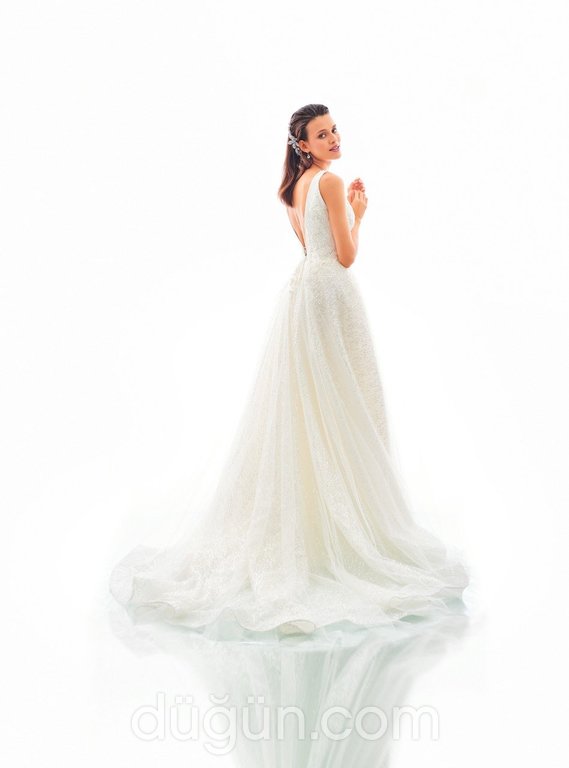 CMG041  Prenses Kesim Sırt Dekolteli V Yaka Gelinlik 2