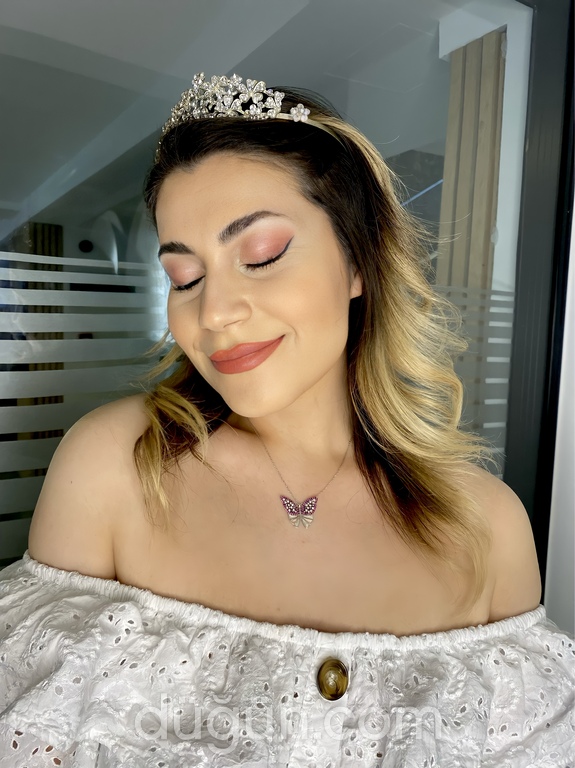 Büşra Can Make Up Artist