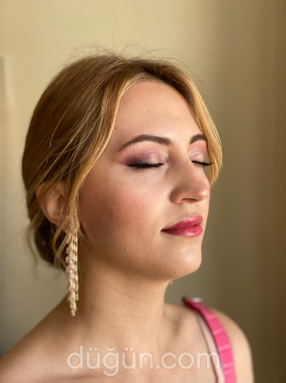 Büşra Can Make Up Artist