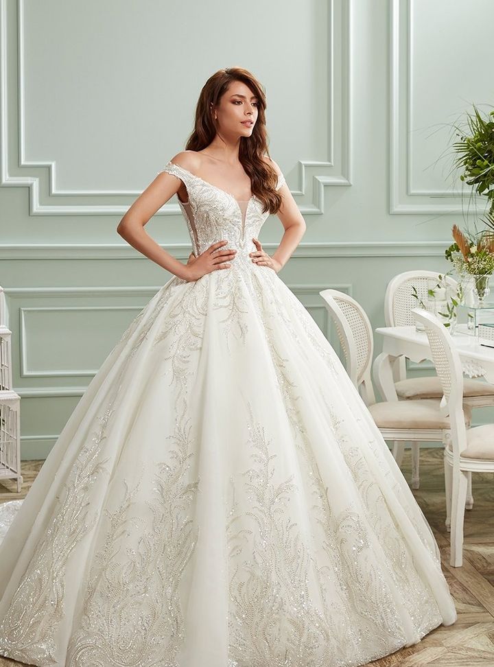 DB-86 A Kesim Sırt Dekolteli Göğüs Dekolteli Gelinlik