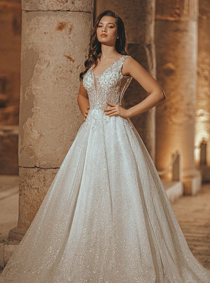 DB-93 A Kesim Bohem Sırt Dekolteli Gelinlik