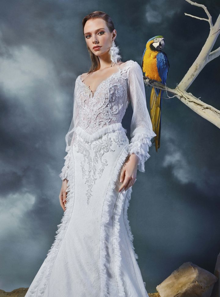 10GLST000587V01  Balık Kesim Vintage V Yaka Gelinlik