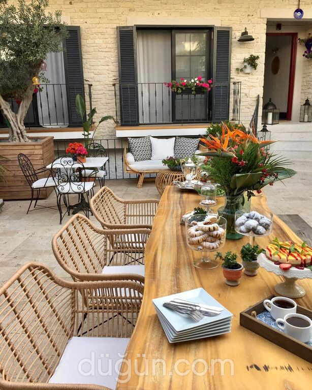 Alachi Hotel