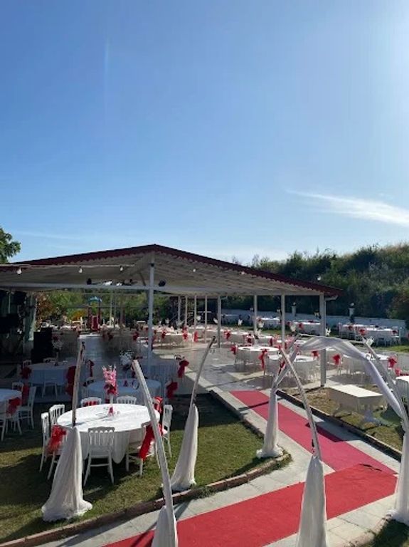 Gold Garden Kır Düğünü