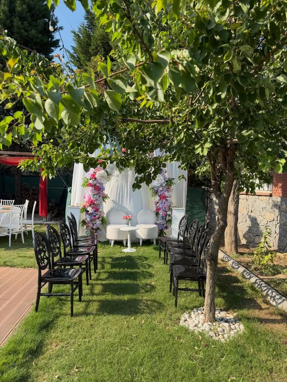 Saminis Garden  - 2585950