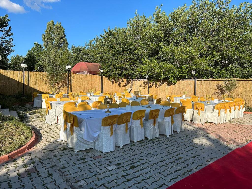 Royal Garden Kır Düğünü