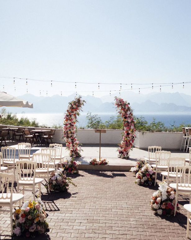 Qinn Hotels Wedding & Event