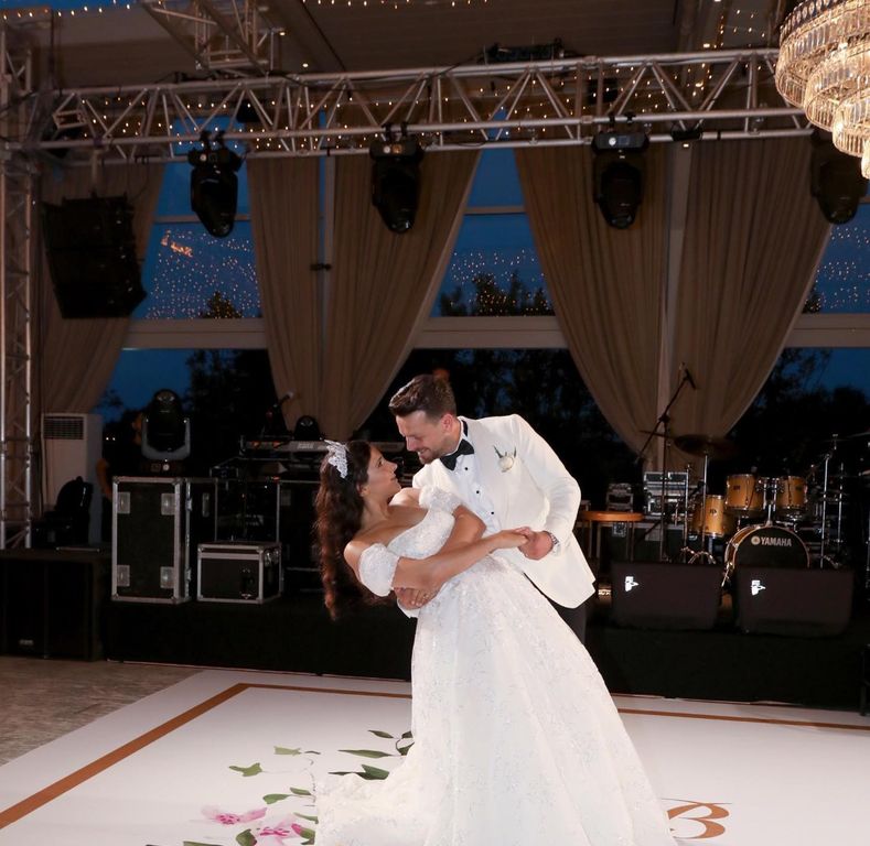Berk Kaya Wedding Dance