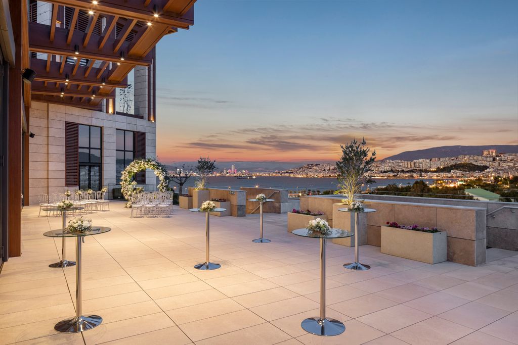 Grand Hyatt  İzmir İstinyepark