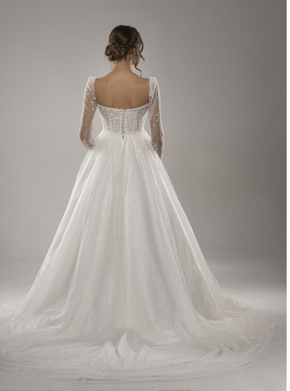 E-23005 A Kesim Romantik İllüzyon Yaka Gelinlik 4