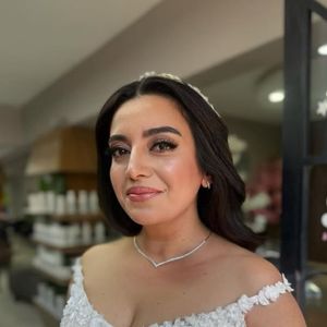 Figen Nejla Point Saç Tasarım