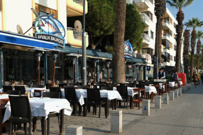 Ayvalık Balıkçısı Bostanlı