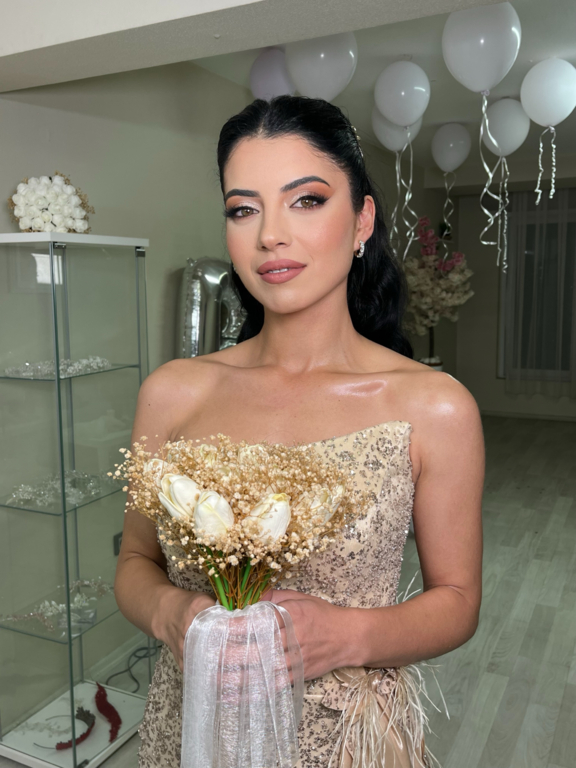 Melih Yavuz Pro Makeup Studio